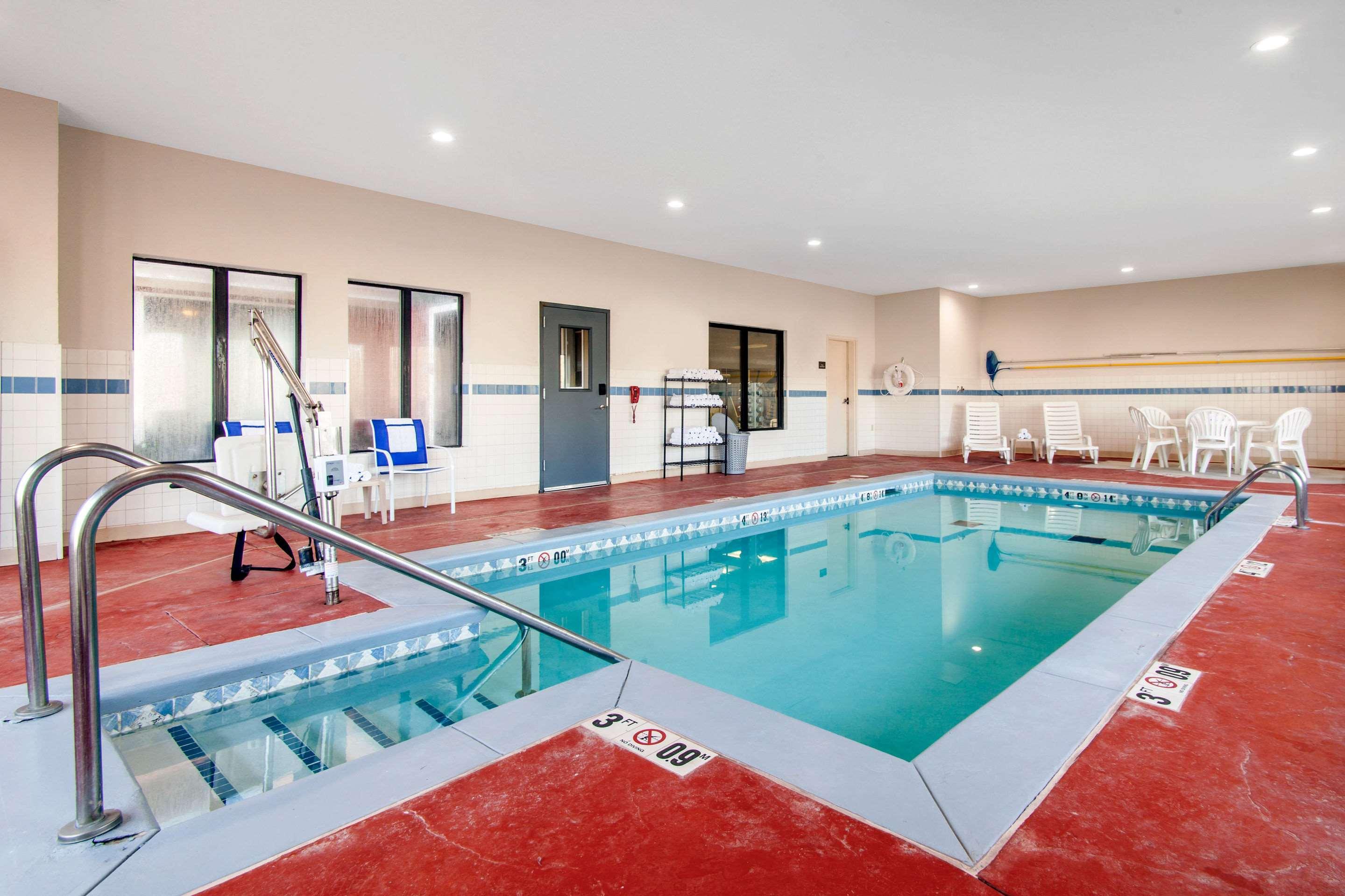 Comfort & Near 3*