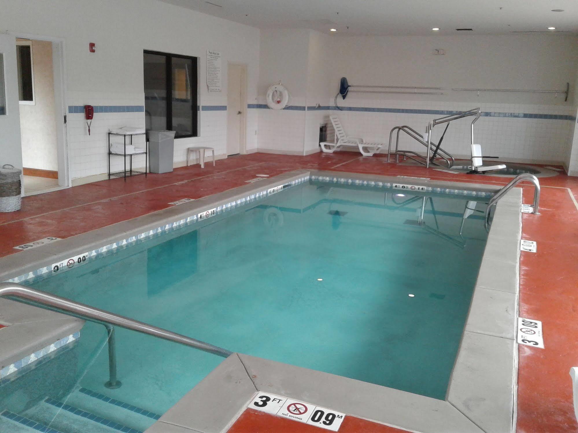 Hotel Comfort & Near